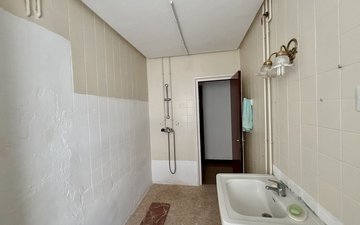 Property slide 34