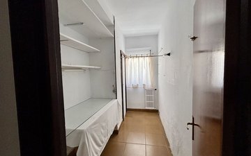 Property slide 35