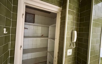 Property slide 52