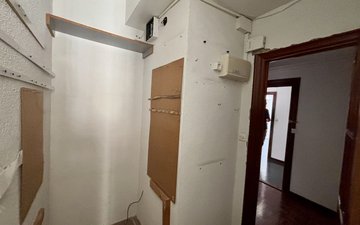 Property slide 81