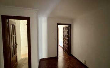 Property slide 84