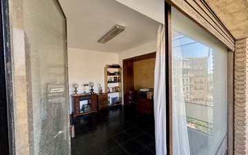 Property slide 90
