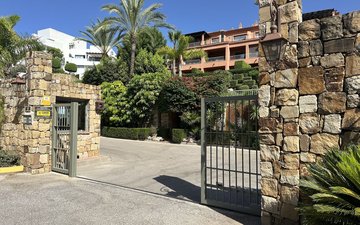 Property slide 40