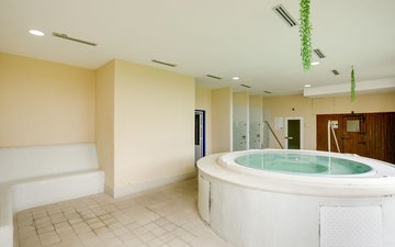 Property slide 19