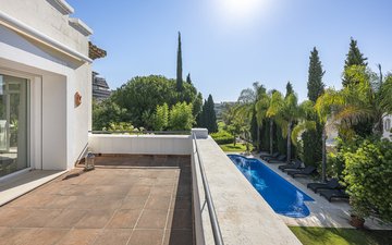 Property slide 39