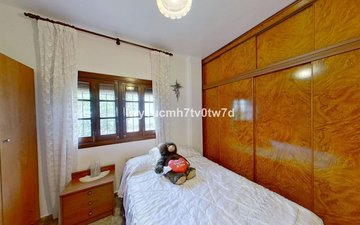 Property slide 16