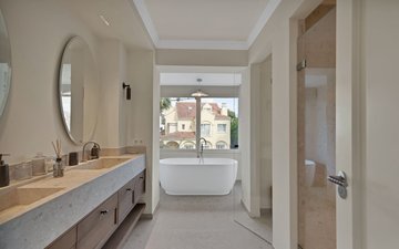 Property slide 17