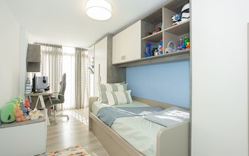 Property slide 16