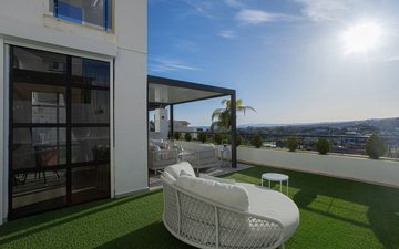 Property slide 17