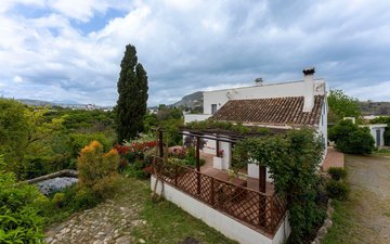 Property slide 40
