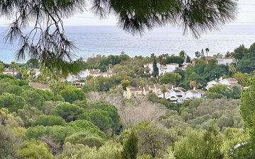 Property slide 18
