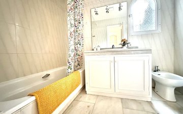 Property slide 21