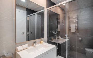Property slide 20
