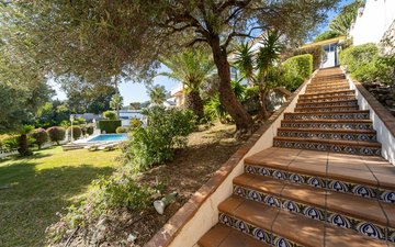 Property slide 68