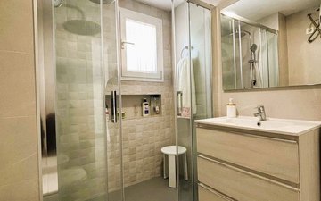 Property slide 16
