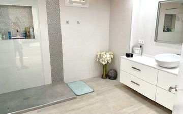 Property slide 20