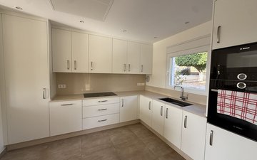 Property slide 4