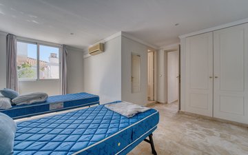 Property slide 21