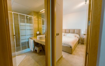Property slide 25