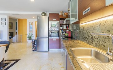 Property slide 19