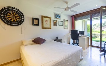 Property slide 25