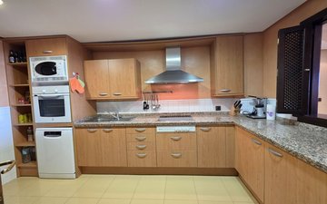 Property slide 16