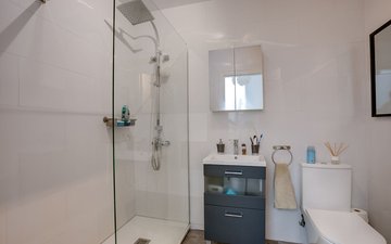 Property slide 10
