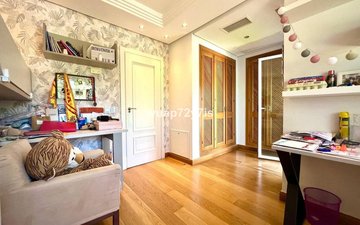 Property slide 17