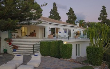 Property slide 66