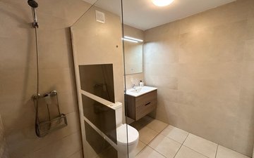 Property slide 23