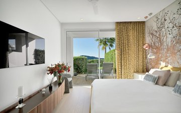 Property slide 17
