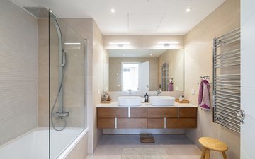 Property slide 20