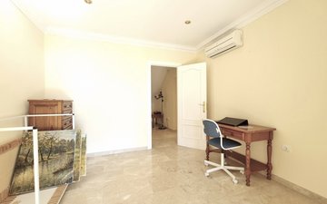 Property slide 20