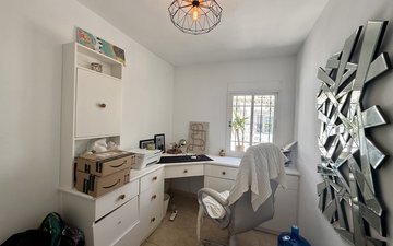 Property slide 17