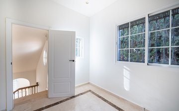 Property slide 16