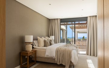Property slide 16