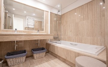 Property slide 21