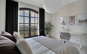 Property slide 18