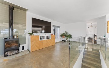 Property slide 10