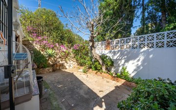 Property slide 17