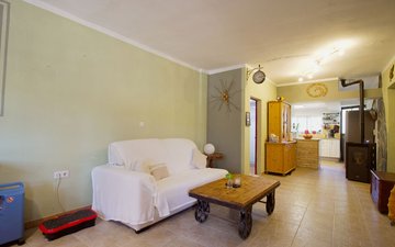 Property slide 20