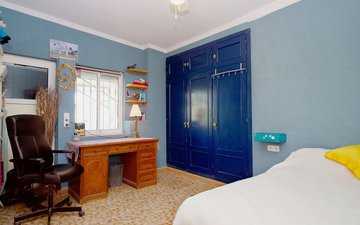 Property slide 31