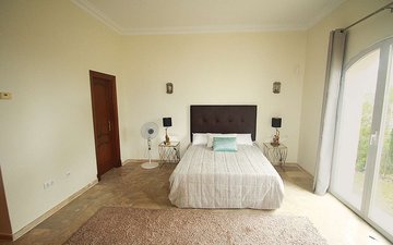 Property slide 32