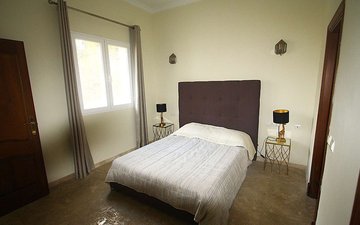 Property slide 40