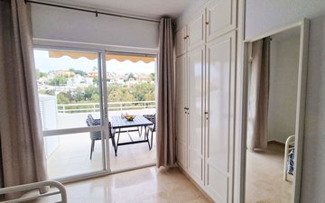 Property slide 25