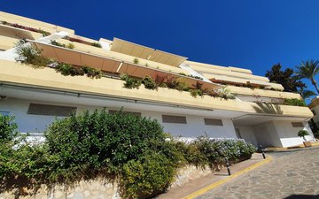 Property slide 40