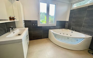 Property slide 20