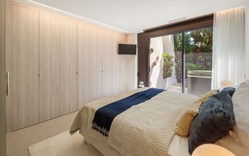 Property slide 18