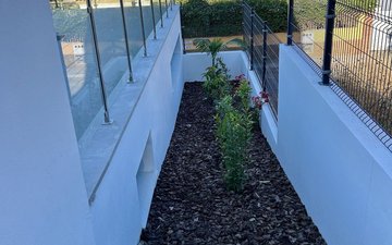 Property slide 16