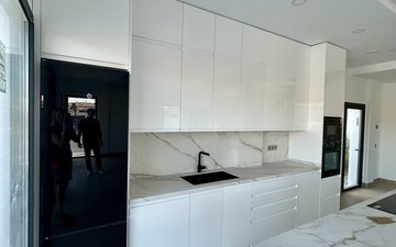 Property slide 22